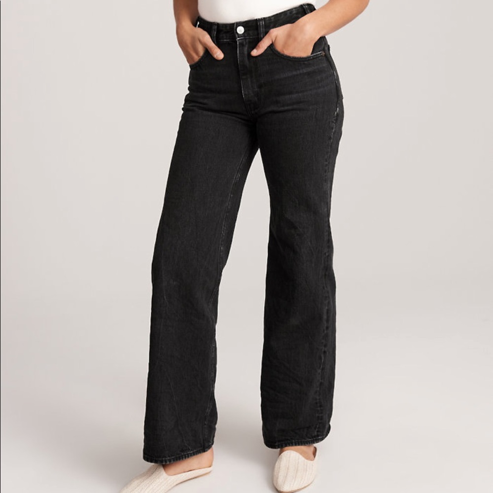 Wide leg jeans